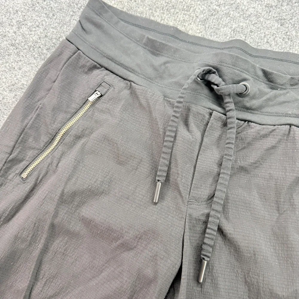 Athleta La Viva Jogger‎ Pants Black Ripstop Hiking Travel Size 8  Cargo Zipper
